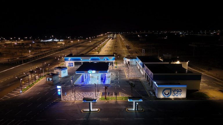 b6ec5f7b-4ffe-4147-b9ec-a1f5bc8aa8bb